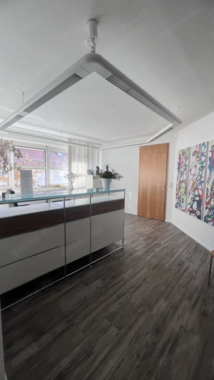 Einmalige Chance: Voll ausgestattete Praxis für Osteopathie & Naturheilkunde in Metzingen ab Dezembe