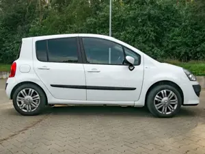 Renault Modus Modus 1.2 16V TCE Night and Day Bild 5