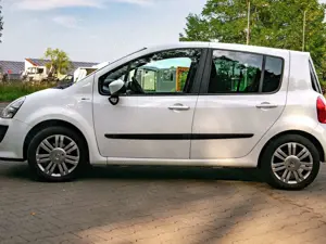 Renault Modus Modus 1.2 16V TCE Night and Day Bild 4