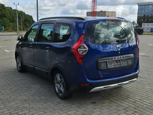 Dacia Lodgy TCe 130 GPF (7-Sitzer) Stepway NAVI KAMERA Bild 3