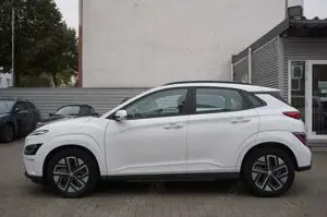 Hyundai KONA KONA Select ACC LKA Carplay Kamer SHZ+LenkHz PDC Bild 3