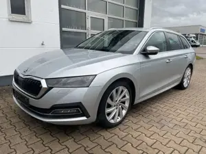 Skoda Octavia 2,0TDI Autom.1stEdit/1HD/MWST/AHK/Kamera
