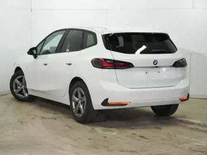 BMW 216 i Sport Adapt.LED Kam Lenkrhz Bild 3