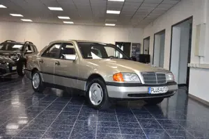 Mercedes-Benz C 180 Lim 5-Gang Schiebed H-Kennzeichen Oldtimer