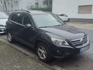 Volkswagen Tiguan Tiguan 2.0 TDI DPF 4Motion Automatik Sport Bild 2