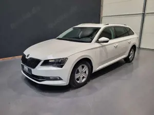 Skoda Superb 1.4TSI Ambition *Navi| Xenon| Keyless| PDC*