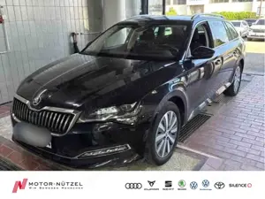Skoda Superb Combi 2.0TDI DSG STYLE MATRIX+NAV+ACC+SHZ
