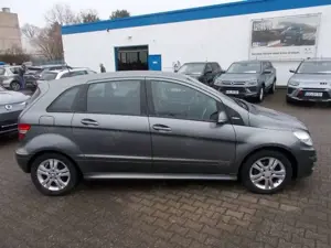 Mercedes-Benz B 180 B180, Klima, Aluf., Allwetter Bild 4