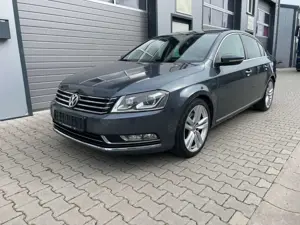Volkswagen Passat Lim. Highline Automatik Leder DYN Audio