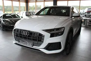 Audi Q8 50 TDI S tronic quattro S line sport