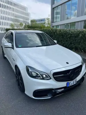 Mercedes-Benz E 63 AMG E 63 AMG S 4Matic AMG Speedshift MCT