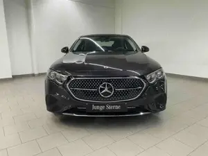 Mercedes-Benz E 200 AVA+DISTR+KEYLESS+LED+NAVI+KAMERA+AMBIENTE Bild 3