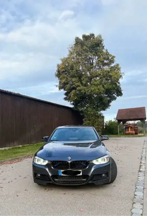 BMW 320 320 d M-Paket Bild 3