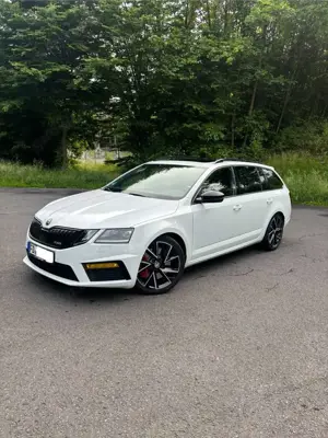 Skoda Octavia Combi 2.0 TSI RS