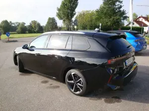 Opel Astra L Sports Tourer Elegance Bild 3
