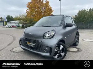 smart forTwo fortwo EQ passion Ganzjahresreifen Alu Sitzheiz