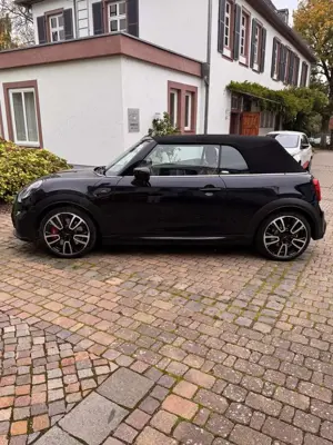 MINI John Cooper Works Cabrio John Cooper Works John Cooper Works Trim