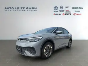 Volkswagen ID.5 Pro 82kWh ACC Navi APP DAB PDC LM19