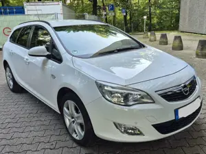 Opel Astra Astra 1.4 Turbo Sports Tourer Sport