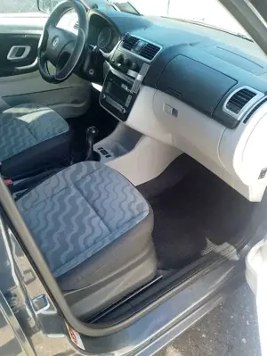 Skoda Fabia 1.4 TDI PD Combi Ambiente Bild 3