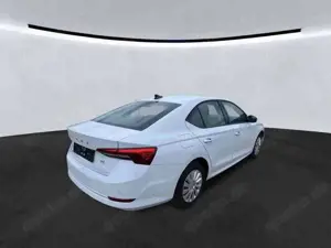 Skoda Octavia Lim. Ambition 2.0TDI DSG LED PDC Bild 2