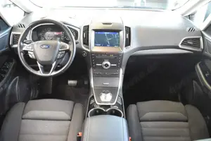 Ford Galaxy 2.0TDCi Titanium Autom. 7-Sitzer LED~Pano Bild 3