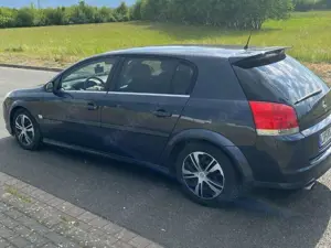 Opel Signum 2,2 Liter