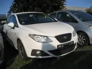 SEAT Ibiza Ibiza SC 1.6 16V Style Bild 2
