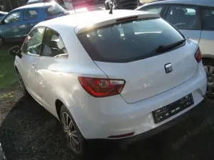 SEAT Ibiza Ibiza SC 1.6 16V Style Bild 3