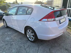 Honda Insight Hybrid 1.3 i-VTEC IMA AUTOMATIK Elegance/ LED/NAVI Bild 4