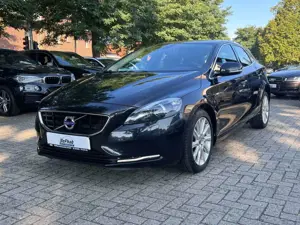 Volvo V40 Summum*LEDER*LED*DIGITAL*KEYLESS*130KW* Bild 2