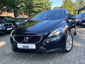 Volvo V40 Summum*LEDER*LED*DIGITAL*KEYLESS*130KW*