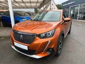 Peugeot 2008 PureTech 130 Allure Pack Kamera, Navi, LED