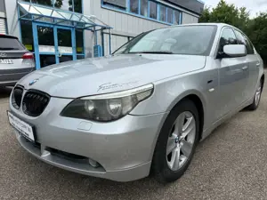 BMW 520 BMW 520i Limo *Schiebedach*SHZ*AHK