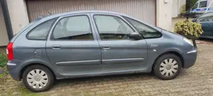 Citroen Xsara Picasso Xsara Picasso 1.6i Confort Bild 2