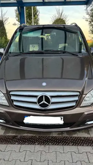 Mercedes-Benz Viano 3.0 CDI DPF lang Exklusiv Edition