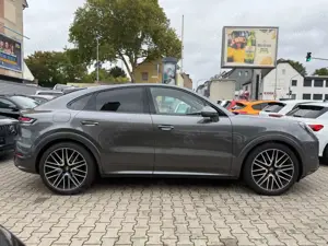 Porsche Cayenne Coupe *Chrono*Matrix*SAGA*Garantie*Memor Bild 4