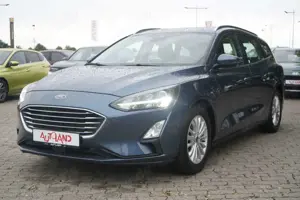 Ford Focus Turnier 1.5 EcoBlue Titanium LED Navi PDC Bild 2