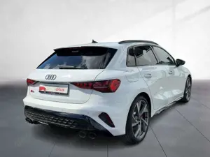 Audi S3 TFSI 245(333) kW(PS) S tronic Bild 5