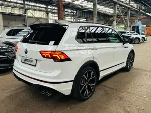 Volkswagen Tiguan R TSI DSG 4Motion AHK IQ.LIGHT ACC NAVI PDC Bild 4