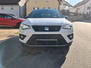 SEAT Arona 1.0 TSI FR LED+VIRTUAL+KAMERA+NAVI Bild 2