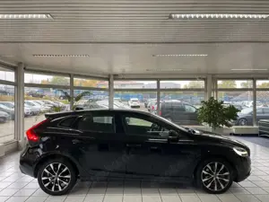 Volvo V40 Momentum *LED*NAVI*Temp*SitzHeiz*BT*DAB* Bild 4