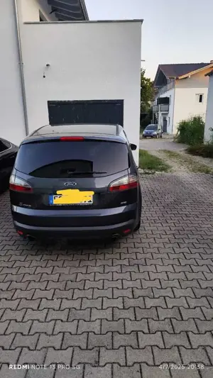 Ford S-Max 2.2 TDCi DPF Titanium S 7 Sitze Bild 3