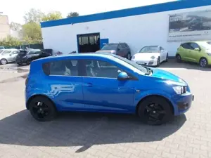 Chevrolet Aveo LTZ 1.6, Klima SHZ PDC Alu Allwetter Bild 4