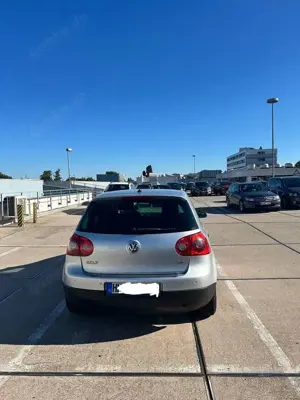 Volkswagen Golf 1.6 FSI Automatik Sportline Bild 4