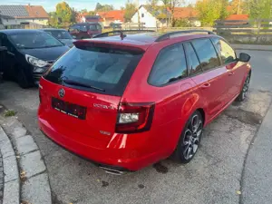 Skoda Octavia Combi RS 2,0TSI AHK PANO 19"Xtreme Bild 5