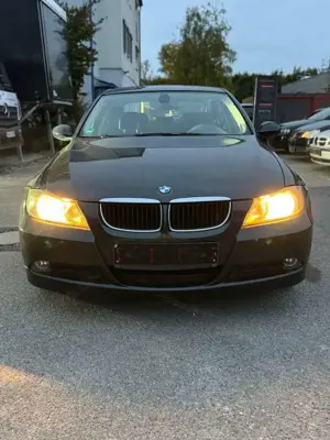 BMW 318 Baureihe 3 Lim. 318i