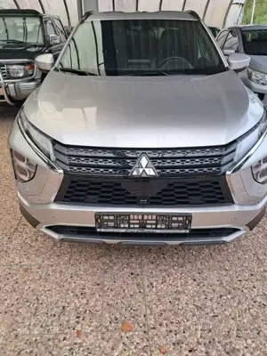 Mitsubishi Eclipse Cross PHV PLUS 2.4 MIVEC 4WD AHK Bild 2