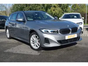 BMW 318 d Touring-HUD-PanoDach-Navi-Abst.temp-Sihz-DAB-EU6