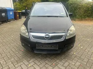 Opel Zafira Edition / Automatik / Tüv 01.2026 Bild 2